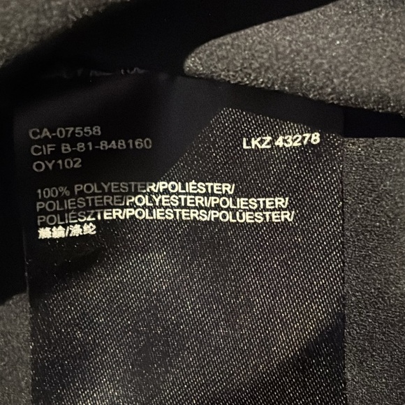 MEXX cosmopolitan pleated sleeveless blouse. Medium/ large - Picture 7 of 12